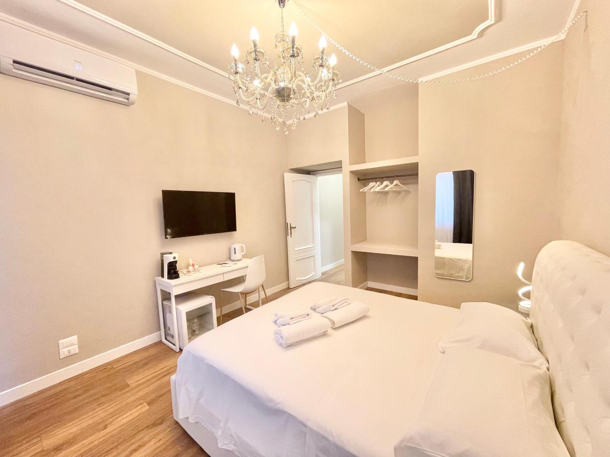 Regina Elena Rooms Пескара Экстерьер фото